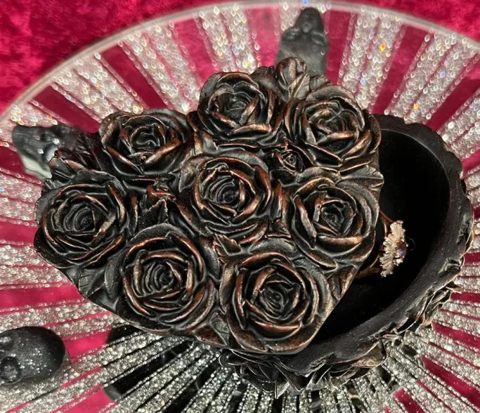 Alchemy Gothic Alchemy Black Rose Heart Box