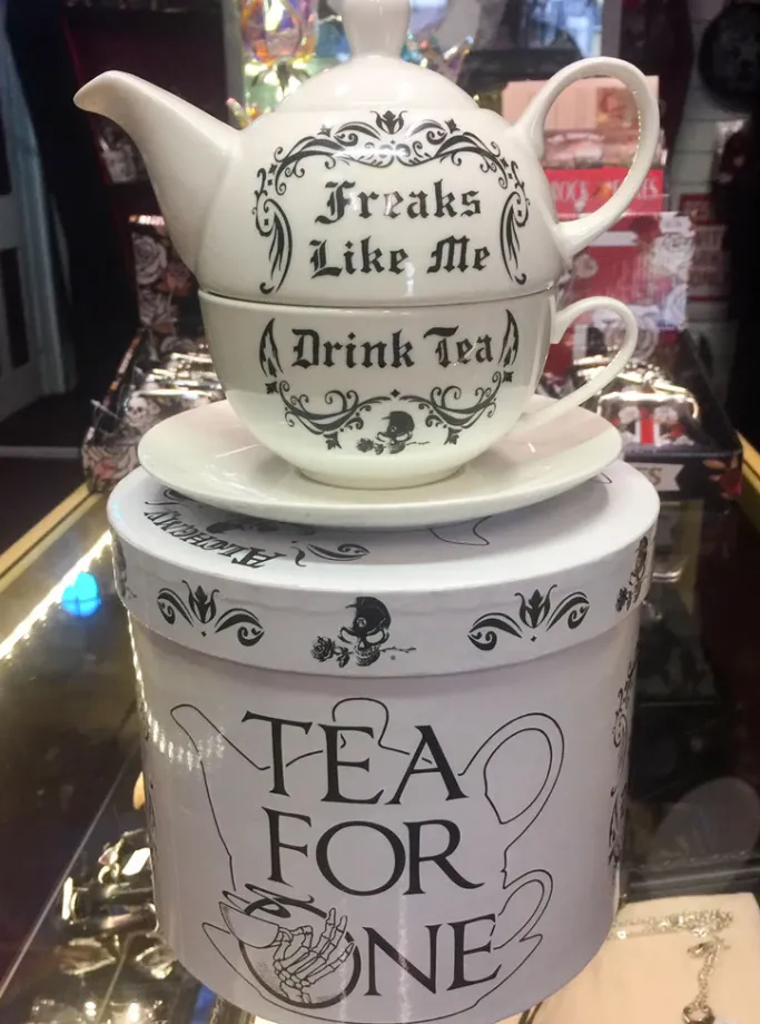 Alchemy Gothic Alchemy Freaks Like Me Drink Tea Set