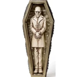 Alchemy Gothic Alchemy Nosferatus Rest Casket and Figure