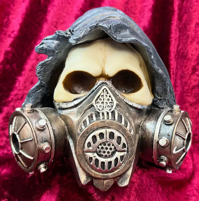 Nemesis Now Catch Your Breath Steampunk Skull