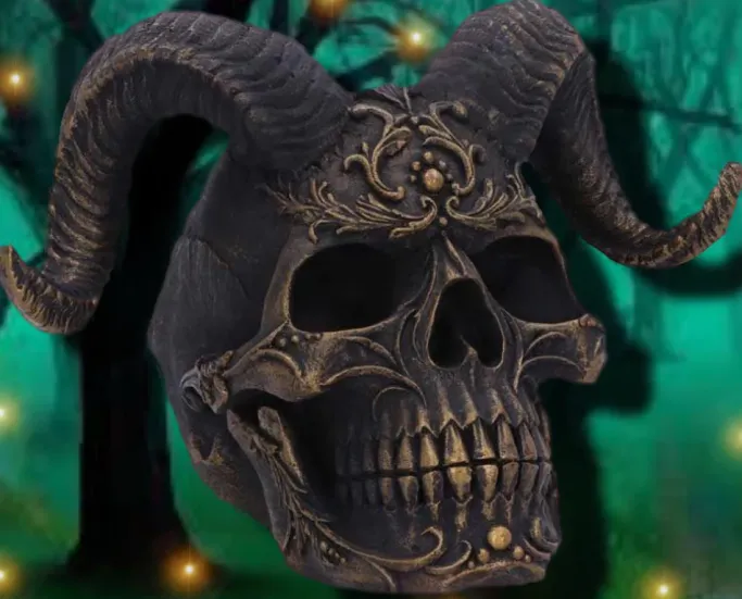 Nemesis Now Diabolus Horned Skull