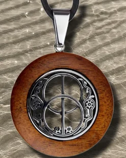 Echt etNox Chalice Well Pendant