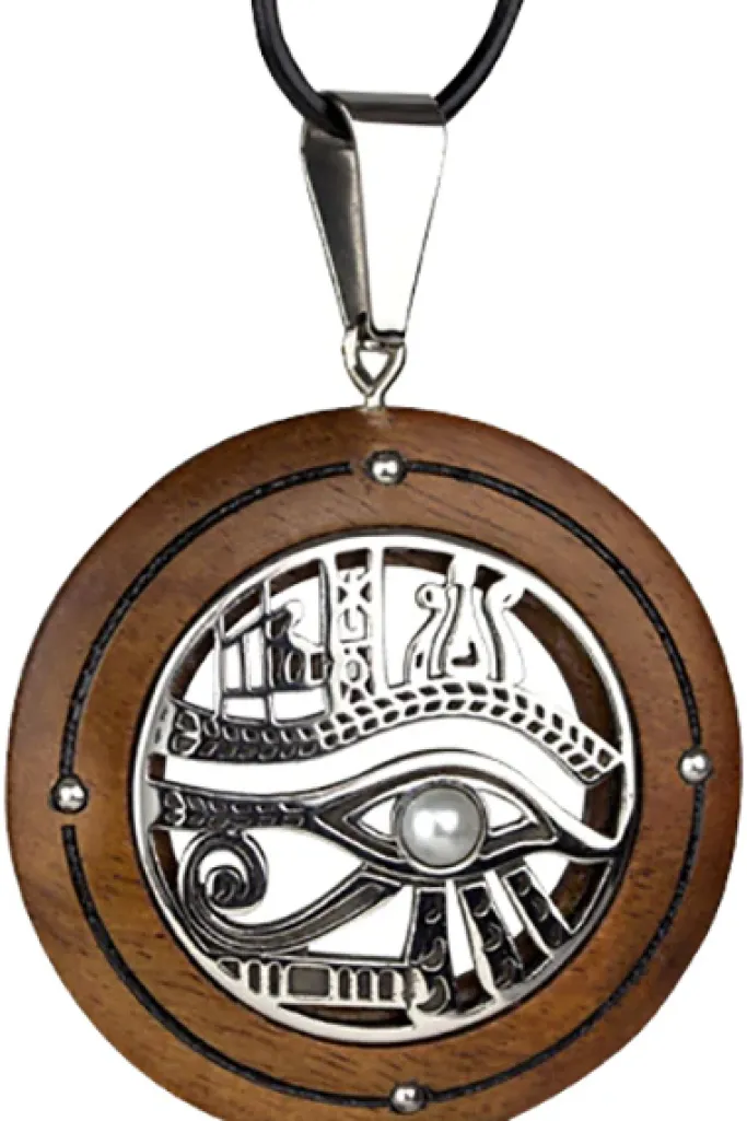 Echt etNox Eye of Horus Pendant