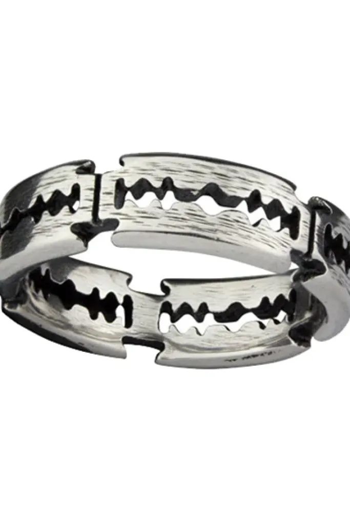 Echt etNox Razor Blade Ring