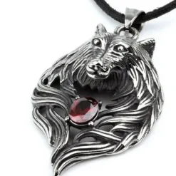 Echt etNox Wolf Head Pendant