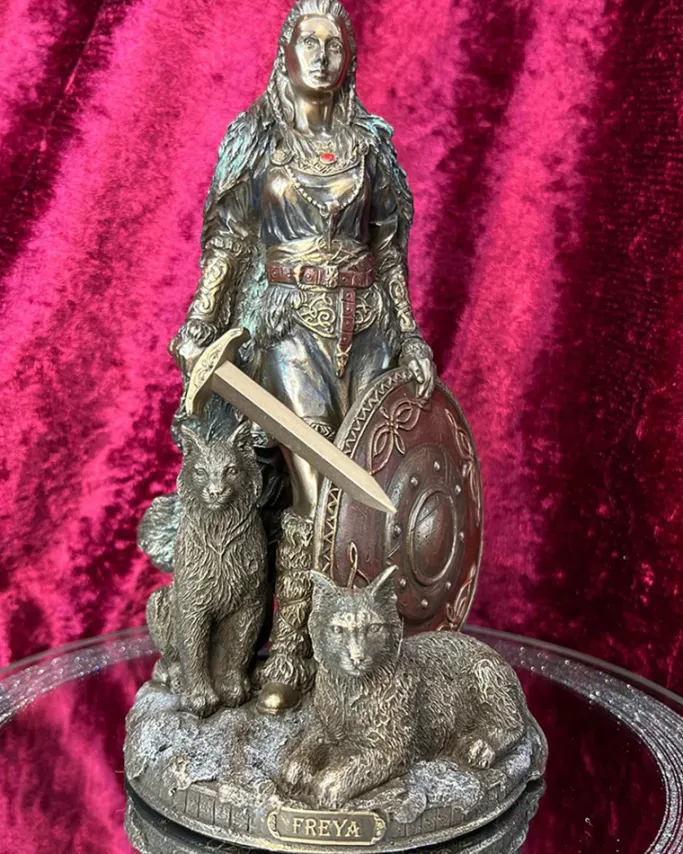 Nemesis Now Freya Goddess of Love