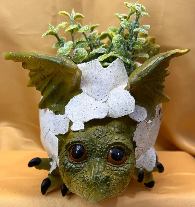 Nemesis Now Welcome Friends Baby Dragon Pot