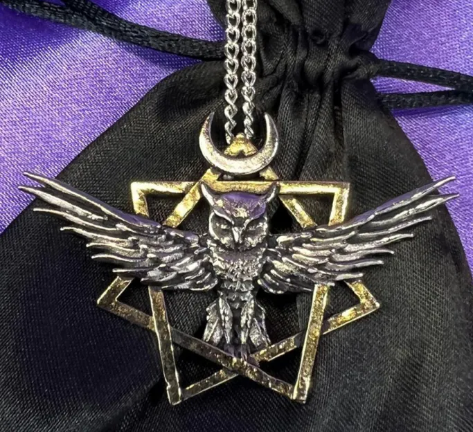 Witches Familiars Guardians Amulet Pendant